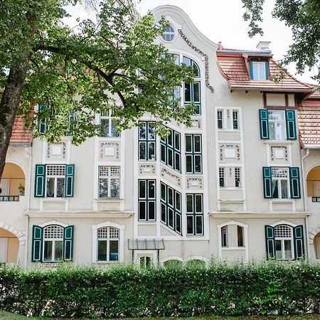 Moderne Dachgeschosswohnung Zentral By Seebnb Velden am Wörthersee Exteriér fotografie